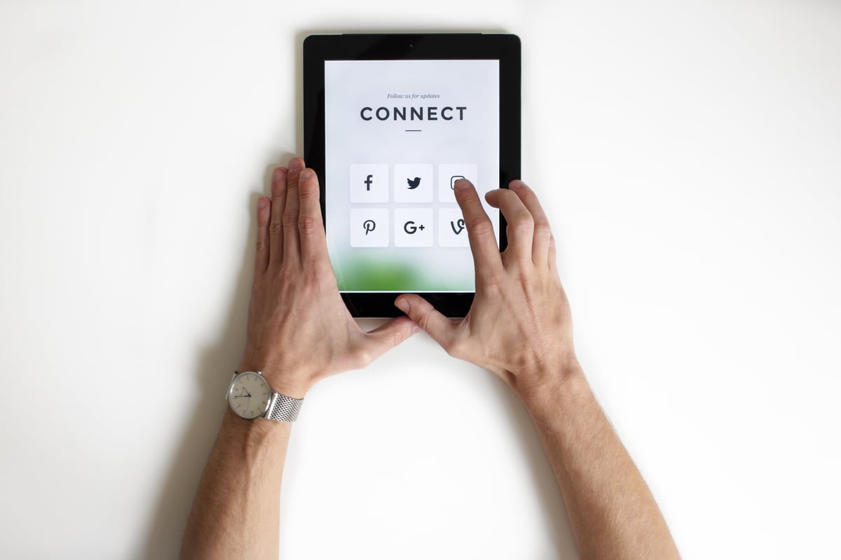 illustration réseaux sociaux